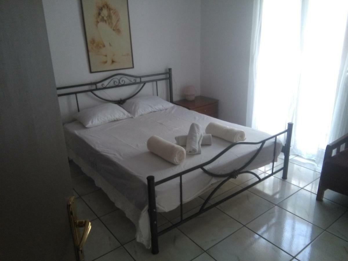 La.Ki House Apartment Кавала Екстериор снимка